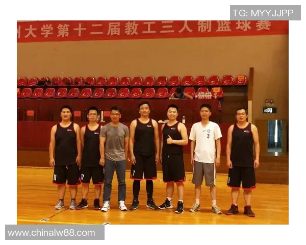 武汉篮球队团队协作深度解析与其他球队的对比研究